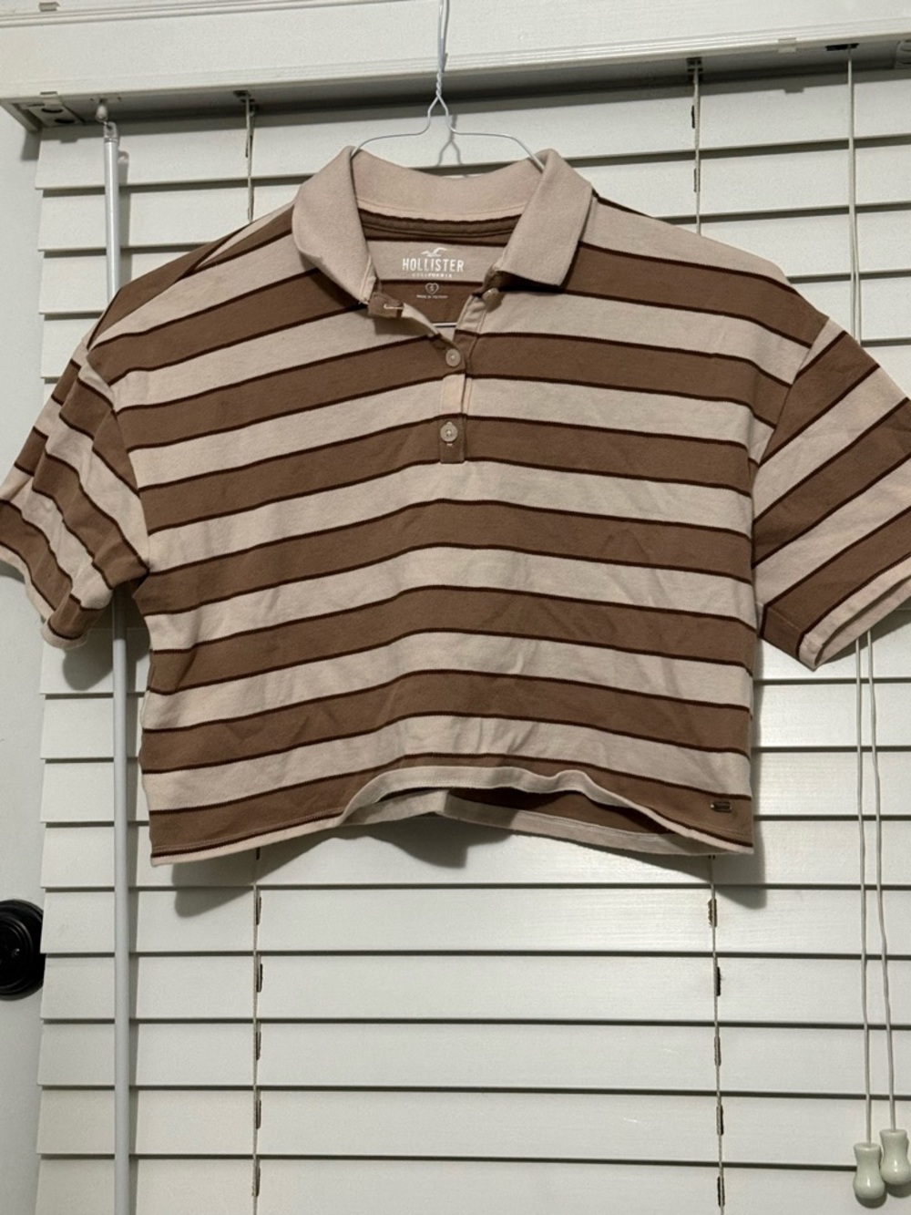 Hollister Cropped Striped Polo Top - Brown & Cream